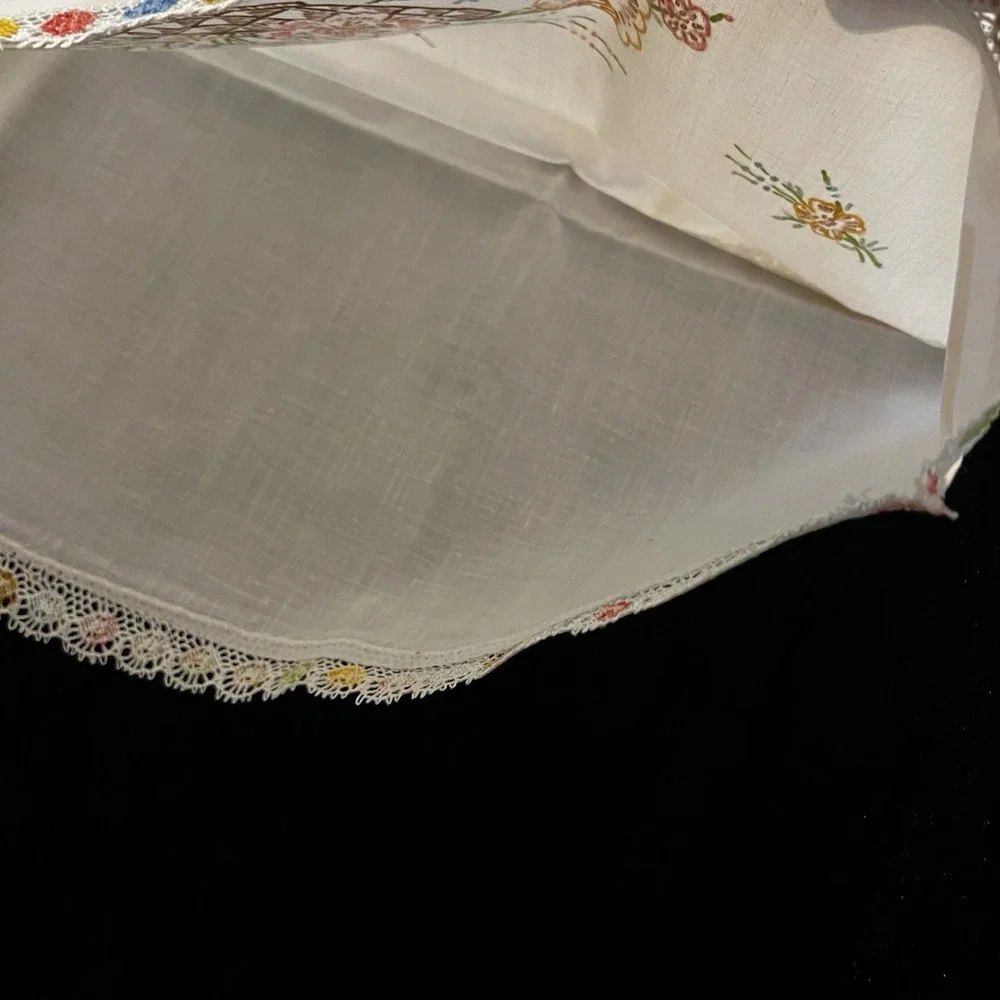 Vintage Hand Painted And Crochet Edged Pillowcases Floral Design White Set Of 2